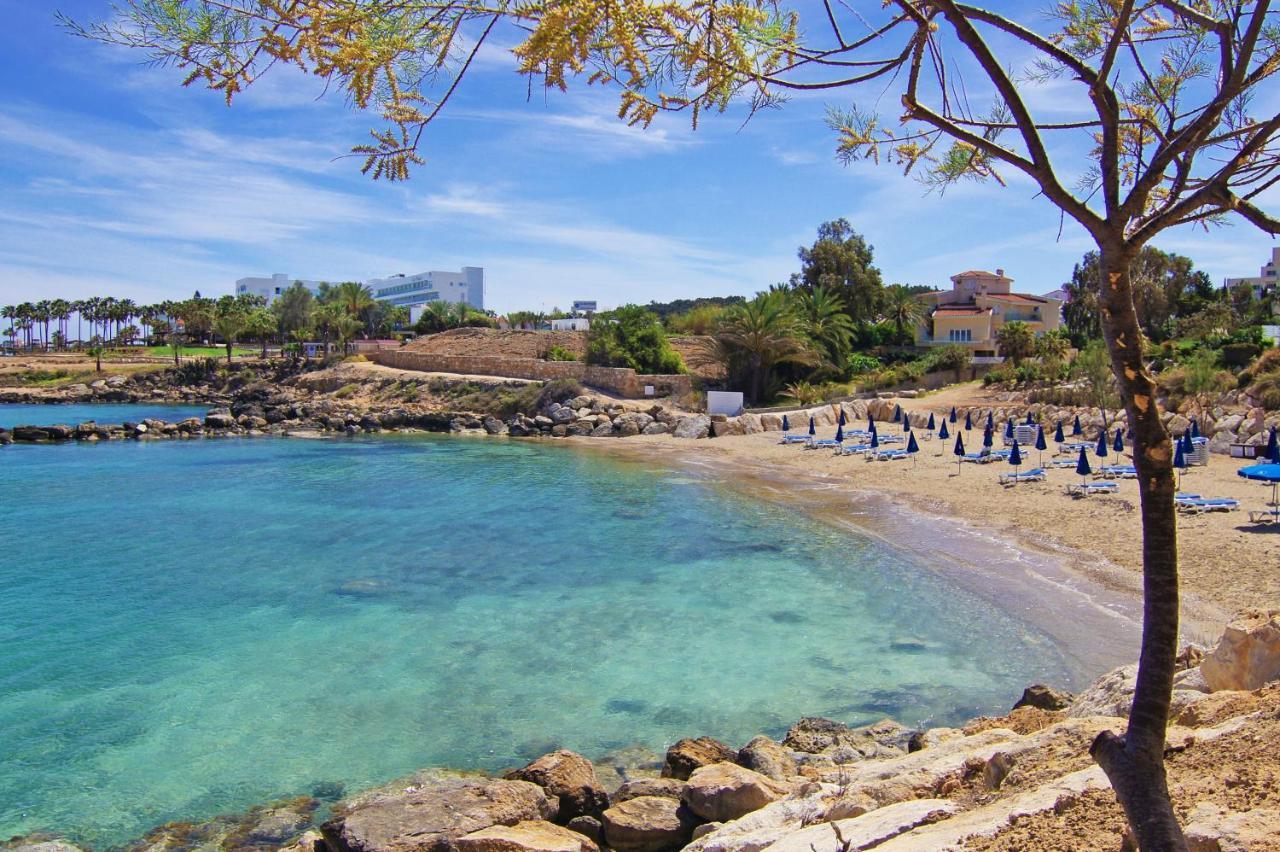 Meryl - Coralli Beachfront Apartment Protaras Bagian luar foto